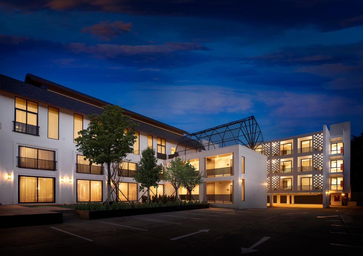 Emmaline Hotel Nan Exterior photo